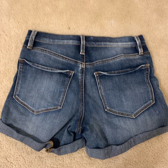 juniors denim midi shorts distressed dark wash - Picture 2 of 3
